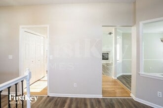 106 Wright Valley Rd in Smithville, MO - Building Photo - Building Photo
