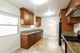 438 N Chester Ave in Pasadena, CA - Building Photo - Building Photo