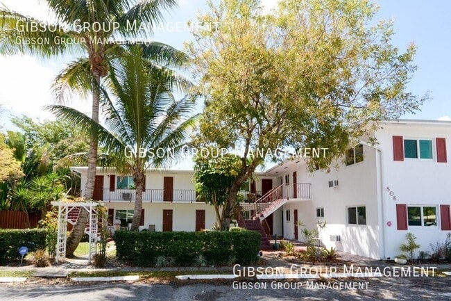 property at 806 NE 16th St