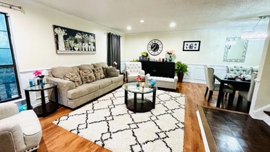 3906 Cricket Cir in Edison, NJ - Building Photo - Building Photo