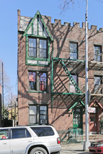 18-19 Ditmars Blvd in Astoria, NY - Building Photo - Building Photo