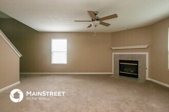 3338 Montgomery Dr in Indianapolis, IN - Foto de edificio - Building Photo