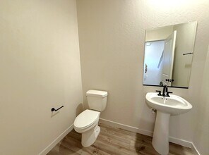 4776 Athena Dr in Merced, CA - Building Photo - Building Photo