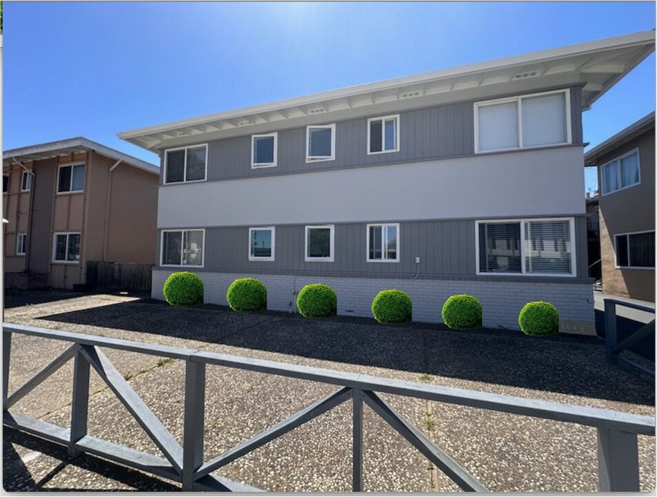 1646 S Grant St, Unit 4 in San Mateo, CA - Building Photo