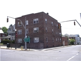 152 W Main St Apartments