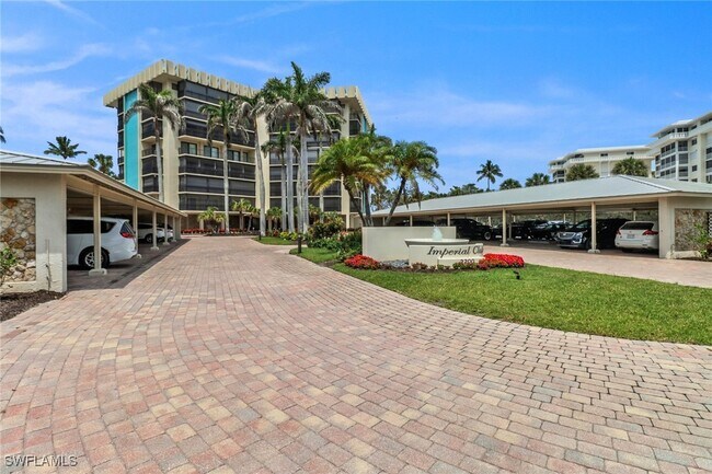 property at 3399 Gulf Shore Blvd N