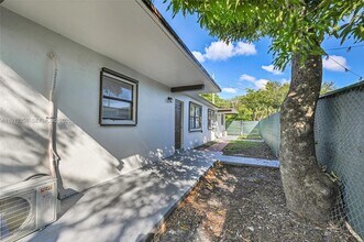 1710 NW 9th St in Fort Lauderdale, FL - Building Photo - Building Photo