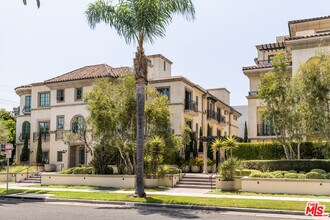 227 S Hamilton Dr in Beverly Hills, CA - Building Photo - Building Photo