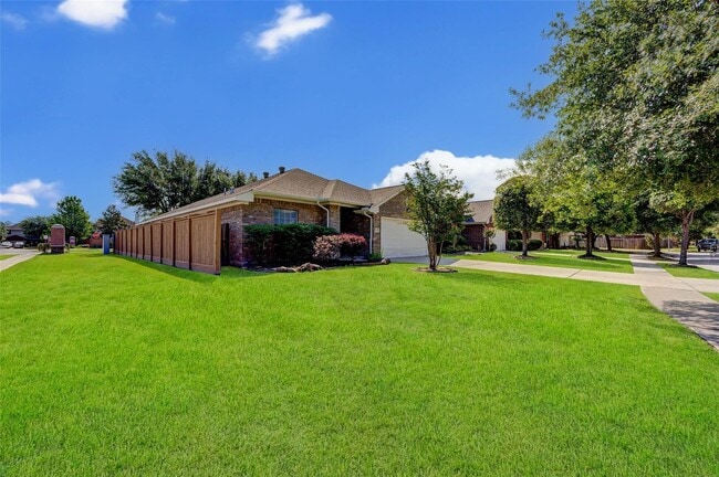32403 Cross Spring Park Ln in Conroe, TX - Building Photo - Building Photo