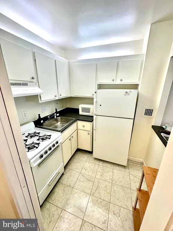 property at 5500 Friendship Blvd