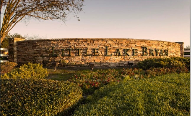 property at 8301 Elm Park Dr