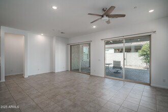 14084 W Desert Flower Dr in Goodyear, AZ - Building Photo - Building Photo