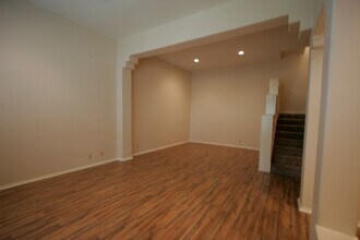 207 Grandview Pl in Alamo Heights, TX - Building Photo - Building Photo