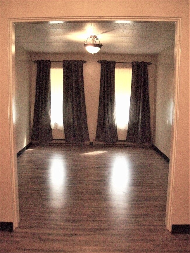 106 17th Street, Unit APT 2 in Altoona, PA - Building Photo - Building Photo