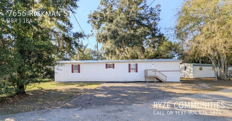 7656 Rickman St in Jacksonville, FL - Building Photo