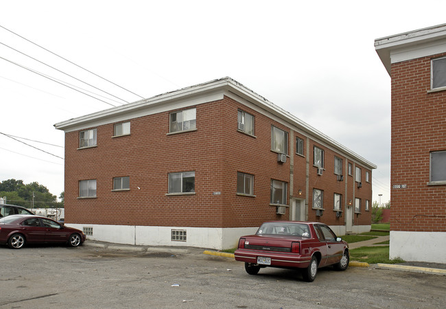 801-803 Courtois St in St. Louis, MO - Foto de edificio - Building Photo