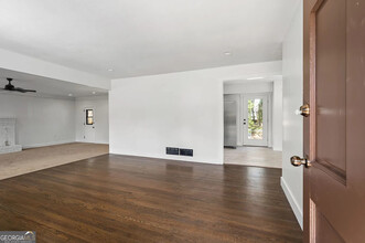 75 Parkwood Dr in Kennesaw, GA - Building Photo - Building Photo