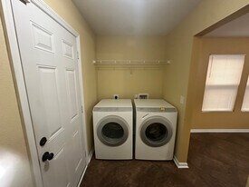 136 Dormont Dr NE in Huntsville, AL - Building Photo