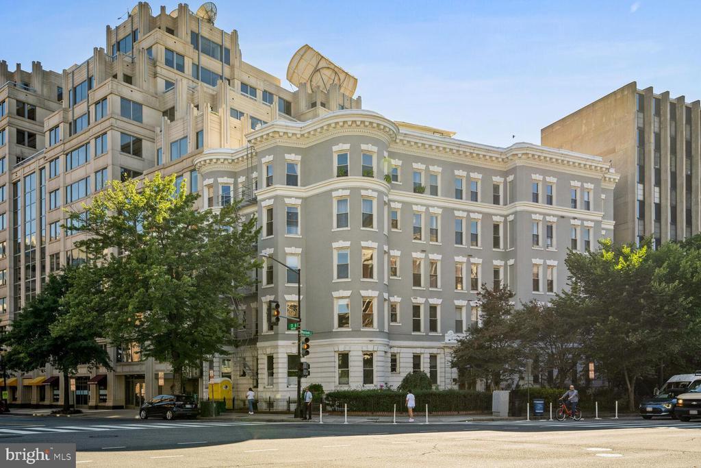 1300 Massachusetts Ave NW in Washington, DC - Building Photo