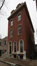2002 Spring Garden St in Philadelphia, PA - Foto de edificio - Building Photo