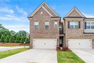 2170 Trelipe Dr in Lawrenceville, GA - Building Photo