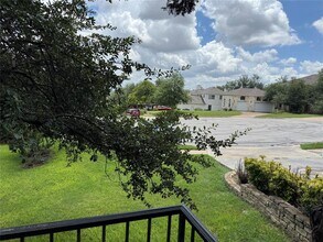 10913 Sans Souci Pl in Austin, TX - Building Photo - Building Photo