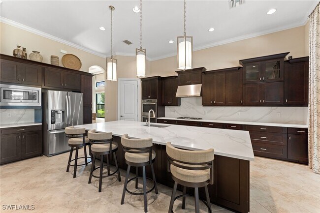 8828 Savona Ct in Naples, FL - Building Photo - Building Photo