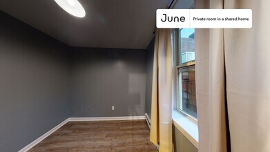 Private bedroom in 3 bed/1 bath Home in Boston, MA - Building Photo - Building Photo