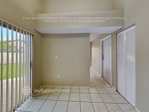 724 NW 122nd Passage in Miami, FL - Building Photo - Building Photo