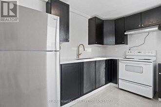 115 Kinnear St in Port Colborne, ON - Building Photo - Building Photo