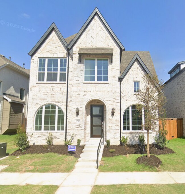 property at 4924 Daybreak Dr