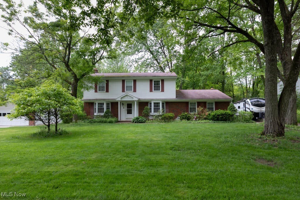 5940 Hansom Dr in Solon, OH - Building Photo