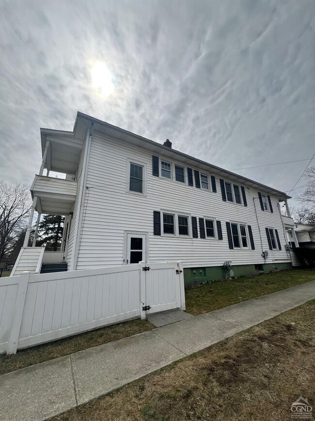 60 Pulver Ave in Ravena, NY - Building Photo - Building Photo