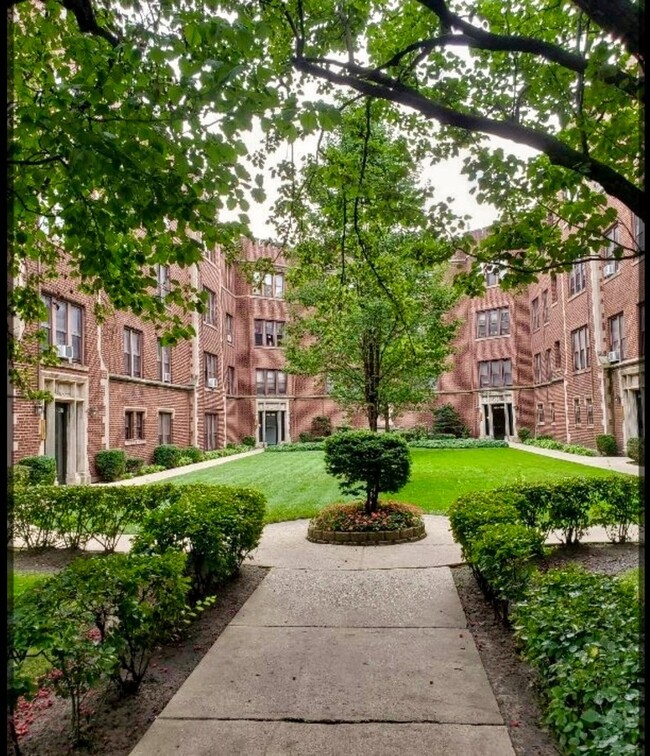 property at 1341 W Estes Ave