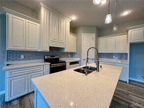 5016 Kendlewood Ave in McAllen, TX - Building Photo - Building Photo