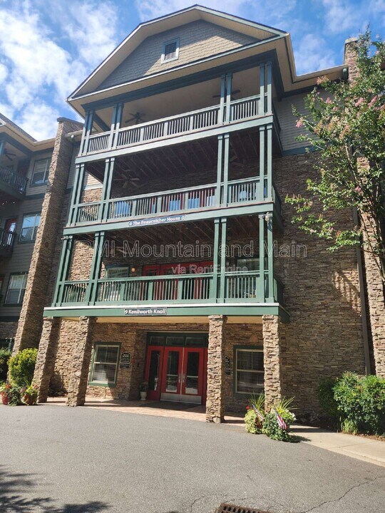 9 Kenilworth Knolls in Asheville, NC - Building Photo