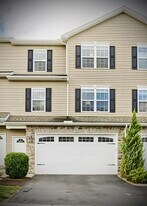 813 Spring Rock Ct in Mechanicsburg, PA - Building Photo