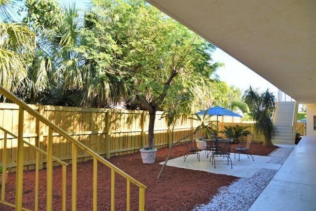 property at 417 N K St