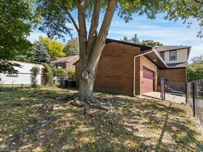 2348 Saybrook Rd in University Heights, OH - Building Photo - Building Photo
