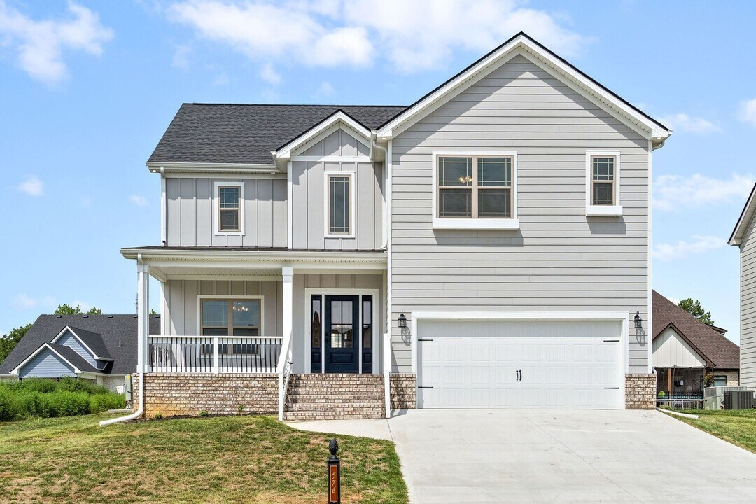 576 Dexter Dr in Clarksville, TN - Building Photo