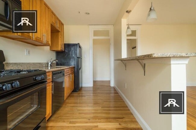property at 286 Chestnut Hill Ave