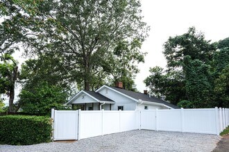 410 Green Ave in Greenville, SC - Foto de edificio - Building Photo