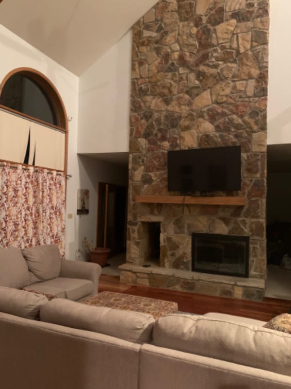 4400 Twin Oaks Dr in Murrysville, PA - Building Photo - Building Photo