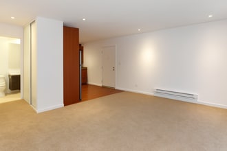 403 Piccadilly Pl in San Bruno, CA - Building Photo - Building Photo