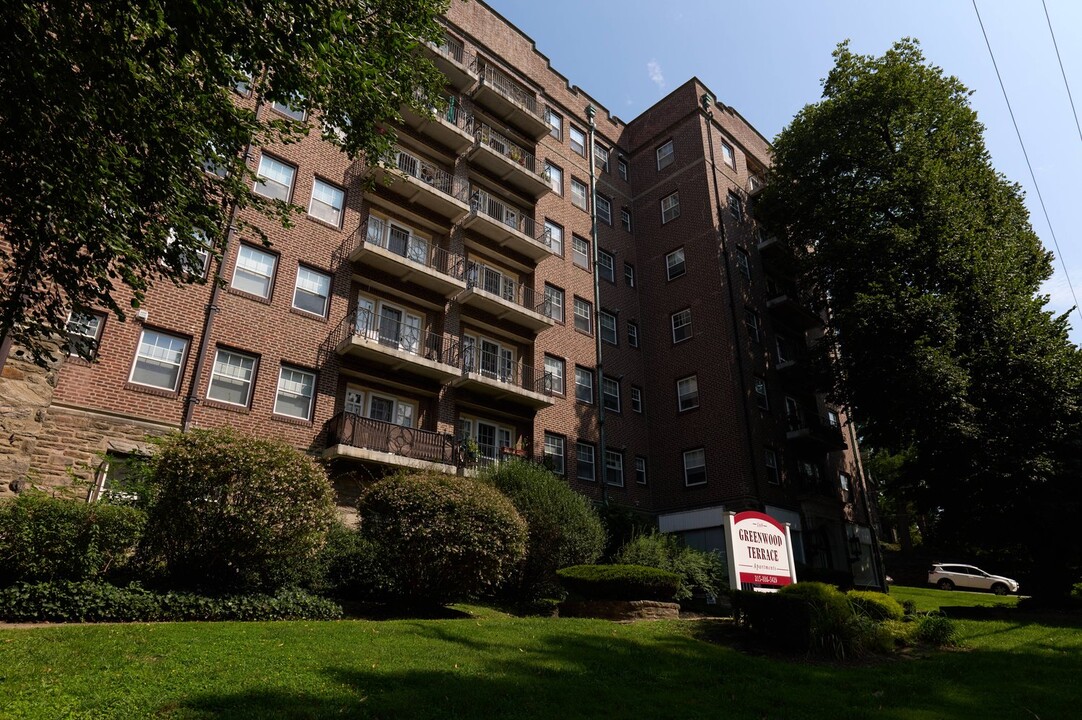 Greenwood Terrace in Jenkintown, PA - Building Photo