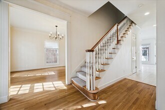 4230 Byron St in Houston, TX - Building Photo - Building Photo