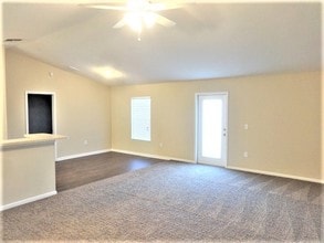 2842 Taylor Hill Dr in Jacksonville, FL - Foto de edificio - Building Photo