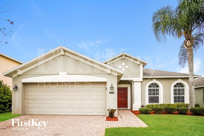 15349 Montesino Dr in Orlando, FL - Foto de edificio