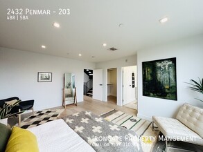 2432 Penmar Ave in Los Angeles, CA - Building Photo - Building Photo