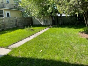 728 Superior Ave-Unit -Lower in Sheboygan, WI - Foto de edificio - Building Photo